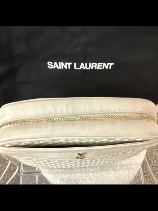 Saint Laurent Quilted Crossbody Bag in Cream Leather with YSL Monogram - Picture 5 of 11
